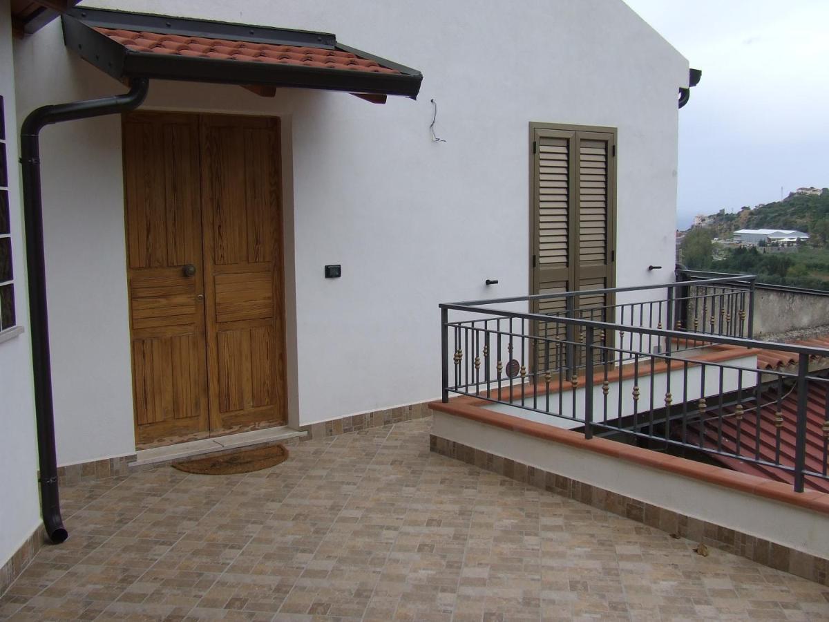 Relax Vista Eolie Apartment Piraino Exterior photo